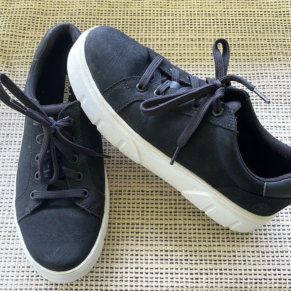 Timberland Woman’s Black Platform Shoes